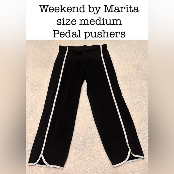 weekend by marika Pants - Weekends by Marika Pedal Pusher Clam Digger Capri Pants Black & white size Med
